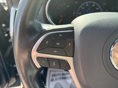 Used 2020 Jeep Grand Cherokee Altitude image 20
