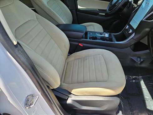Used 2022 Ford Edge SE image 20