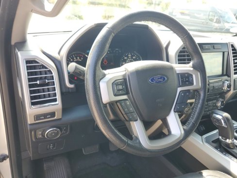 Used 2016 Ford F150 Lariat w/ Equipment Group 502A Luxury image 11