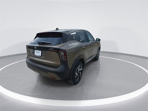 New 2025 Nissan Kicks SV image 8