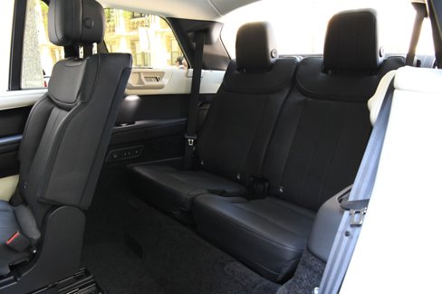Used 2022 Land Rover Range Rover Long Wheelbase SE image 12