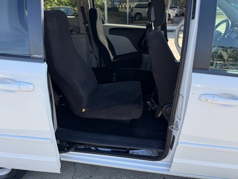 Used 2014 Dodge Grand Caravan SXT w/ Rear Park Assist Package image 14
