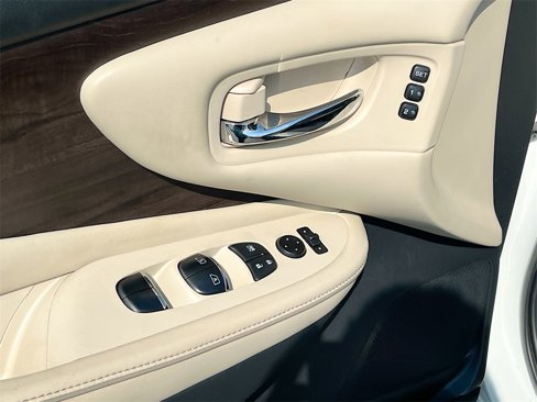 Certified 2020 Nissan Murano Platinum image 16