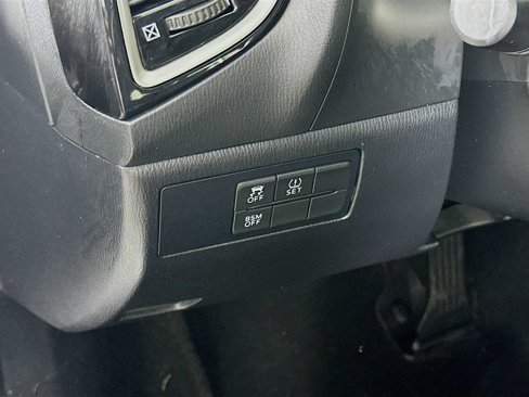 Used 2016 MAZDA MAZDA3 i Touring w/ Popular Equipment Package image 15