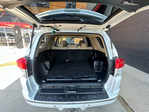 Used 2010 Toyota 4Runner SR5 image 26