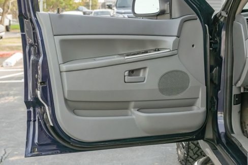 Used 2005 Jeep Grand Cherokee Laredo image 43
