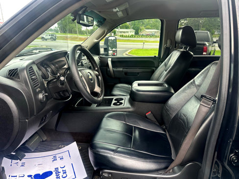 Used 2013 Chevrolet Silverado 2500 LT w/ Interior Plus Package image 10