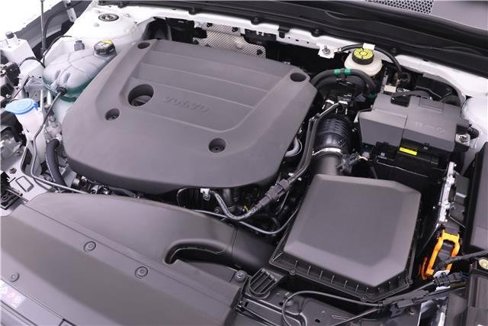 New 2025 Volvo XC40 B5 Core w/ Protection Package Premier image 16