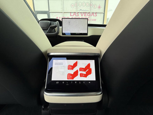 Used 2022 Tesla Model X Plaid image 22