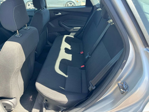 Used 2018 Ford Focus SE image 7