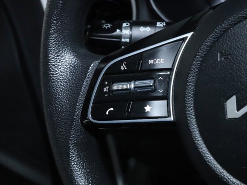 Used 2023 Kia Forte LXS image 21