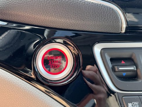 Used 2019 Honda Pilot Touring image 23