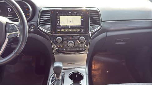Used 2022 Jeep Grand Cherokee Laredo X image 10