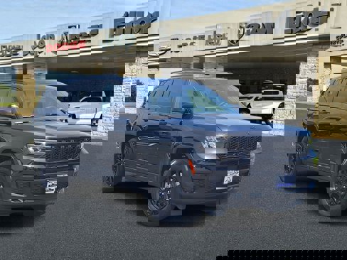 New 2025 Jeep Grand Cherokee L Altitude image 1