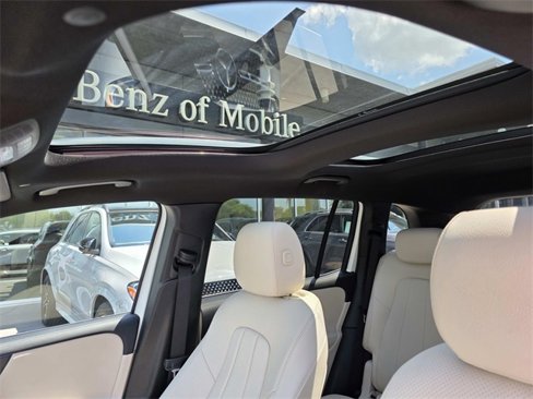 Certified 2022 Mercedes-Benz GLB 250 4MATIC image 13