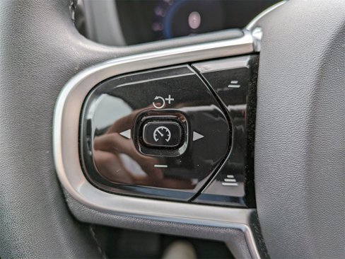 Certified 2023 Volvo XC60 B5 Plus w/ Climate Package image 25