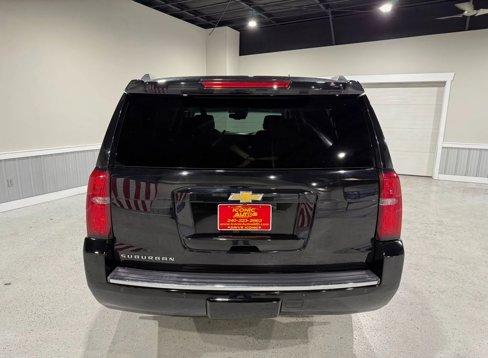 Used 2016 Chevrolet Suburban LTZ image 5