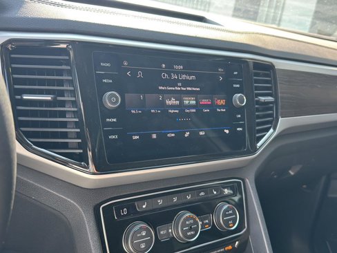 Used 2023 Volkswagen Atlas SE image 21