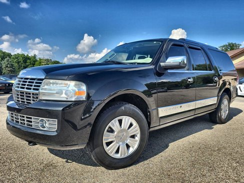 Used 2014 Lincoln Navigator L 4WD image 1