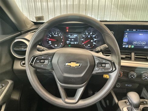 Used 2024 Chevrolet Trax LS image 11