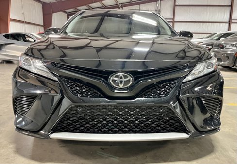 Used 2018 Toyota Camry XSE image 6