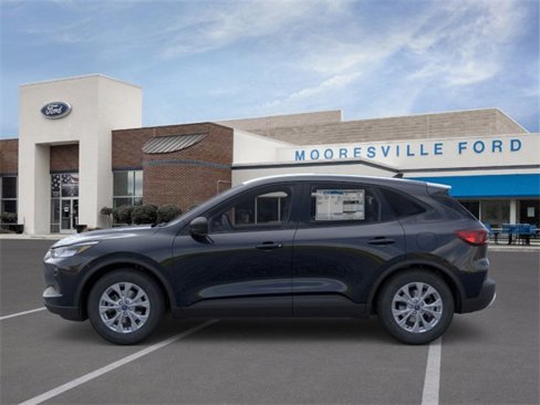 New 2025 Ford Escape Active image 3