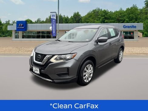 Used 2019 Nissan Rogue S image 2