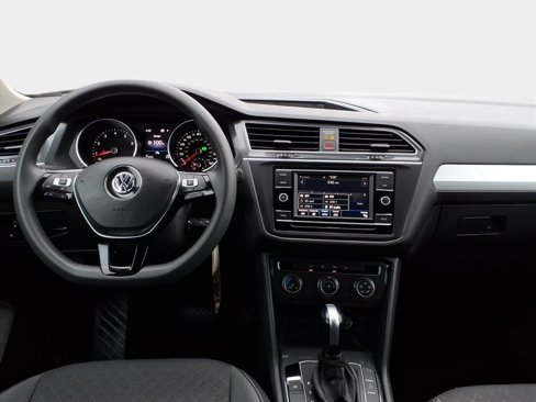 Used 2021 Volkswagen Tiguan S image 14