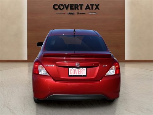 Used 2017 Nissan Versa SV image 4