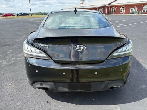 Used 2012 Hyundai Genesis 3.8 image 6