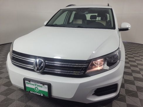 Used 2016 Volkswagen Tiguan S image 15
