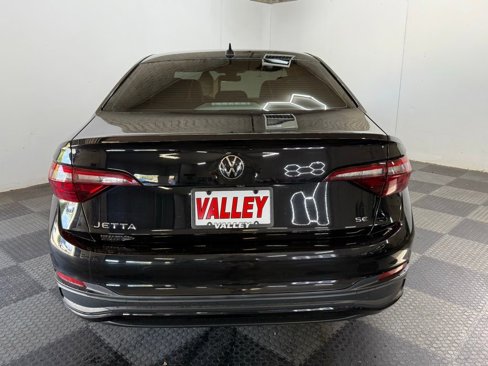 Used 2022 Volkswagen Jetta SE image 7