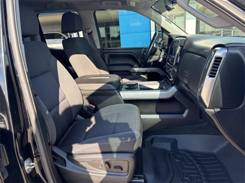 Used 2017 Chevrolet Silverado 1500 LT w/ Midnight Edition image 28