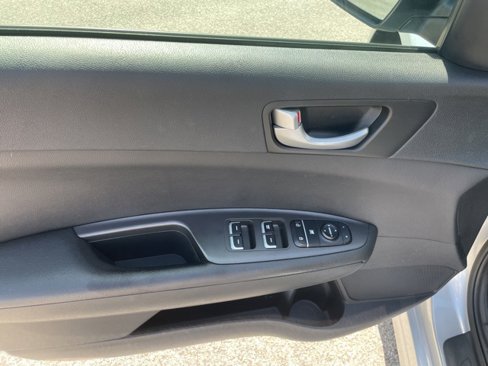 Used 2017 Kia Optima LX image 19