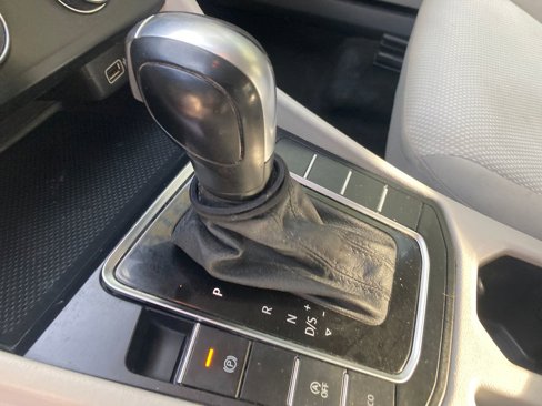 Used 2019 Volkswagen Jetta S image 33