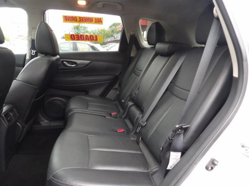 Used 2016 Nissan Rogue SL w/ SL Premium Package image 10