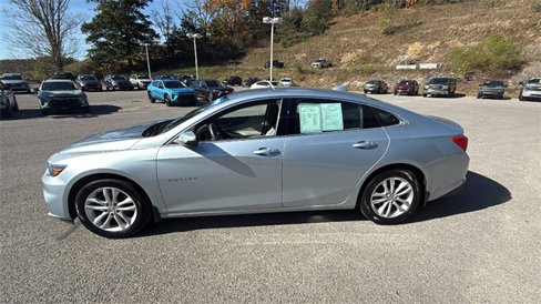 Used 2017 Chevrolet Malibu LT image 7
