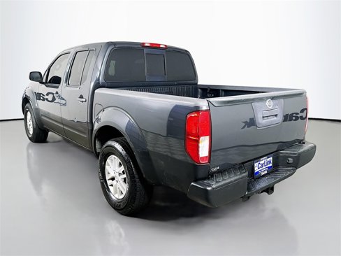 Used 2015 Nissan Frontier SV image 5