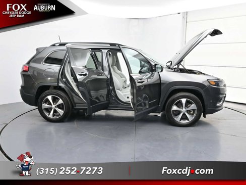 Used 2022 Jeep Cherokee Limited w/ Mopar Interior Package image 39