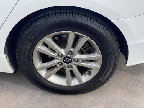 Used 2015 Hyundai Sonata SE image 7