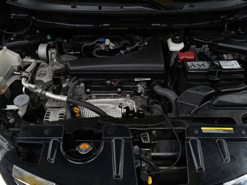 Used 2020 Nissan Rogue SV image 30
