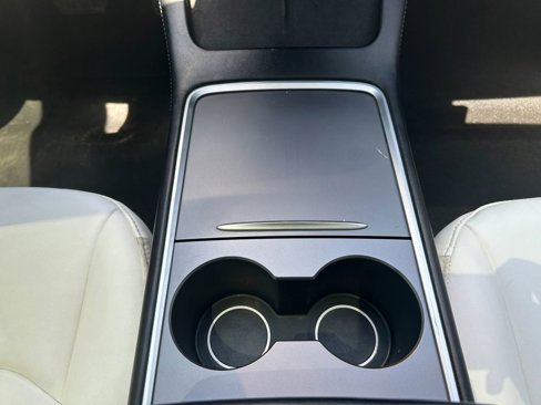 Used 2021 Tesla Model 3 Long Range image 17