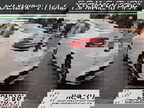 Used 2017 Ford Fusion SE w/ Equipment Group 201A image 11