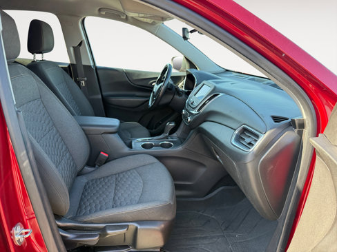Used 2020 Chevrolet Equinox LT w/ Driver Convenience Package image 19