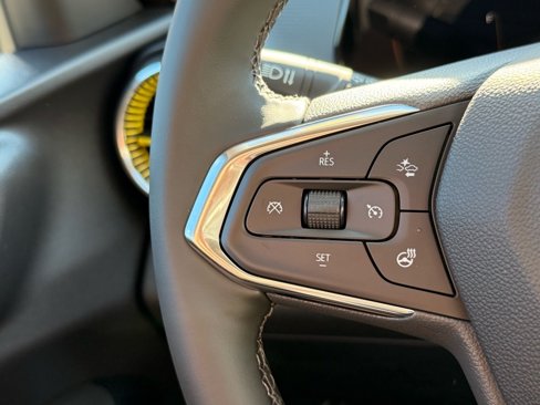 New 2026 Chevrolet Trax LT w/ Driver Confidence Package image 9