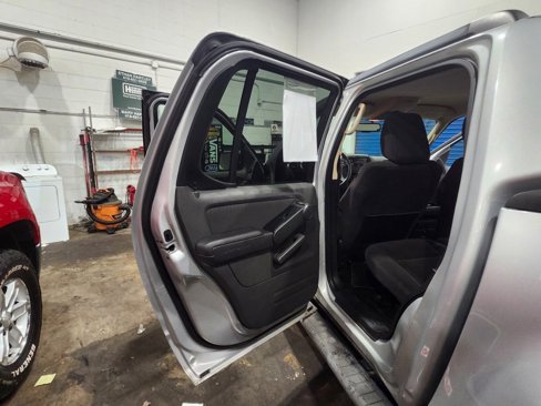 Used 2010 Ford Explorer Sport Trac XLT image 10