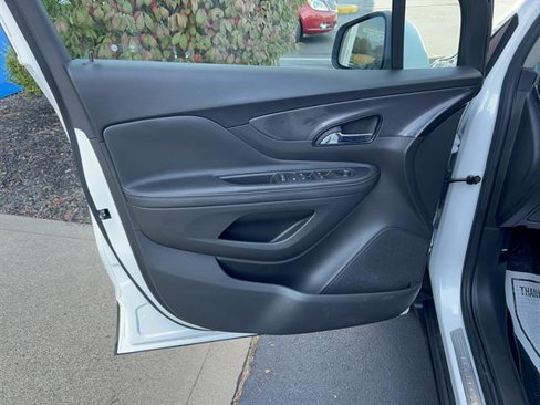 Used 2022 Buick Encore Preferred w/ Safety Package image 13