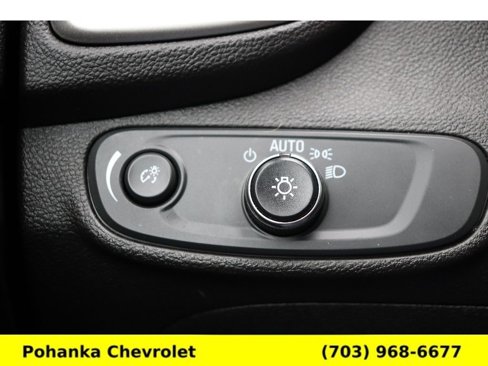 Used 2020 Chevrolet Trax LT w/ Driver Confidence Package image 17