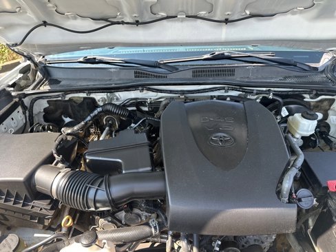 Used 2020 Toyota Tacoma SR5 image 25