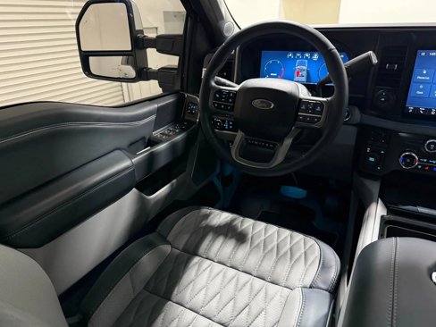 Used 2024 Ford F250 Limited image 26